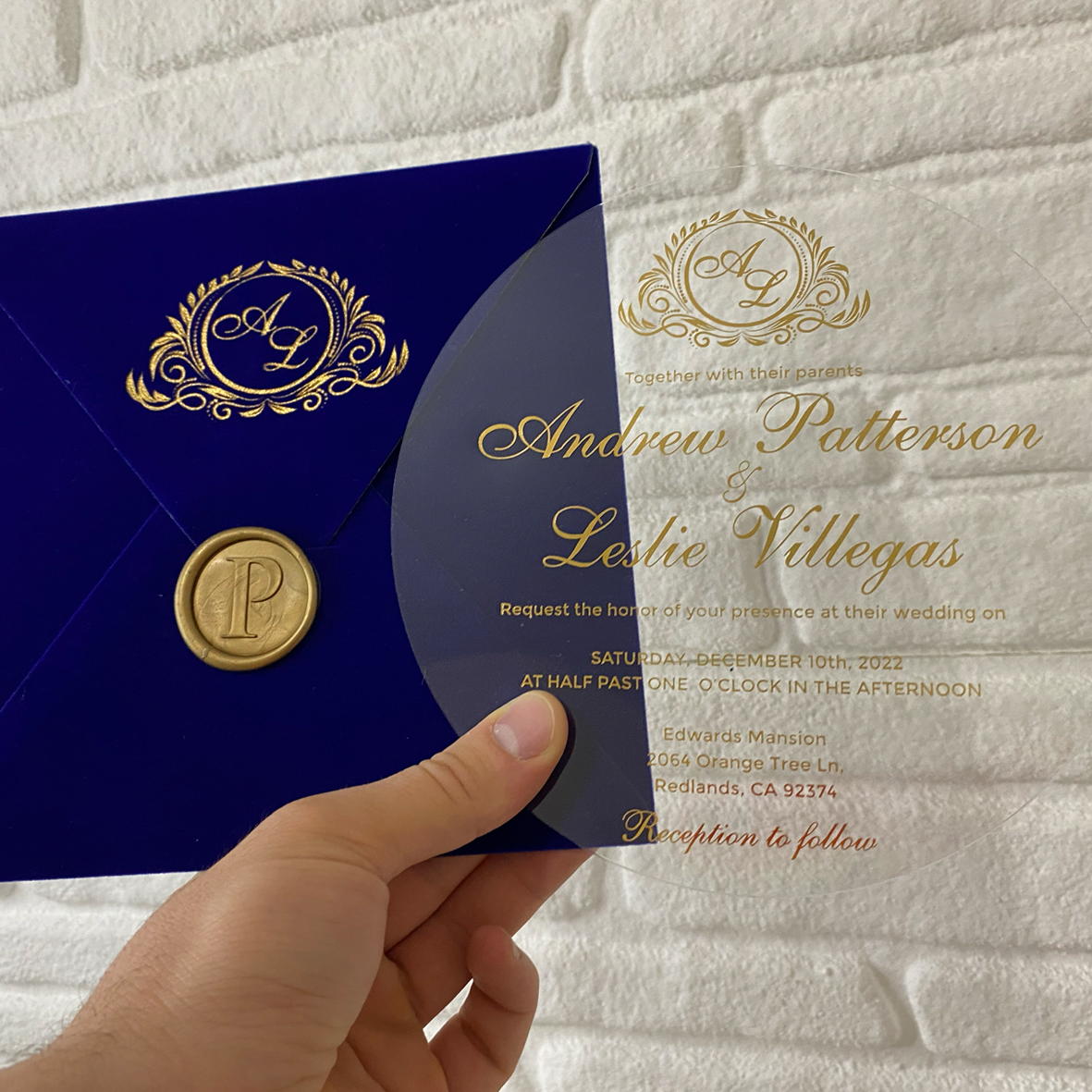 Acrylic wedding invitation with velvet envelope, Gold wax seal, Navy blue velvet envelope. Gold wax seal 